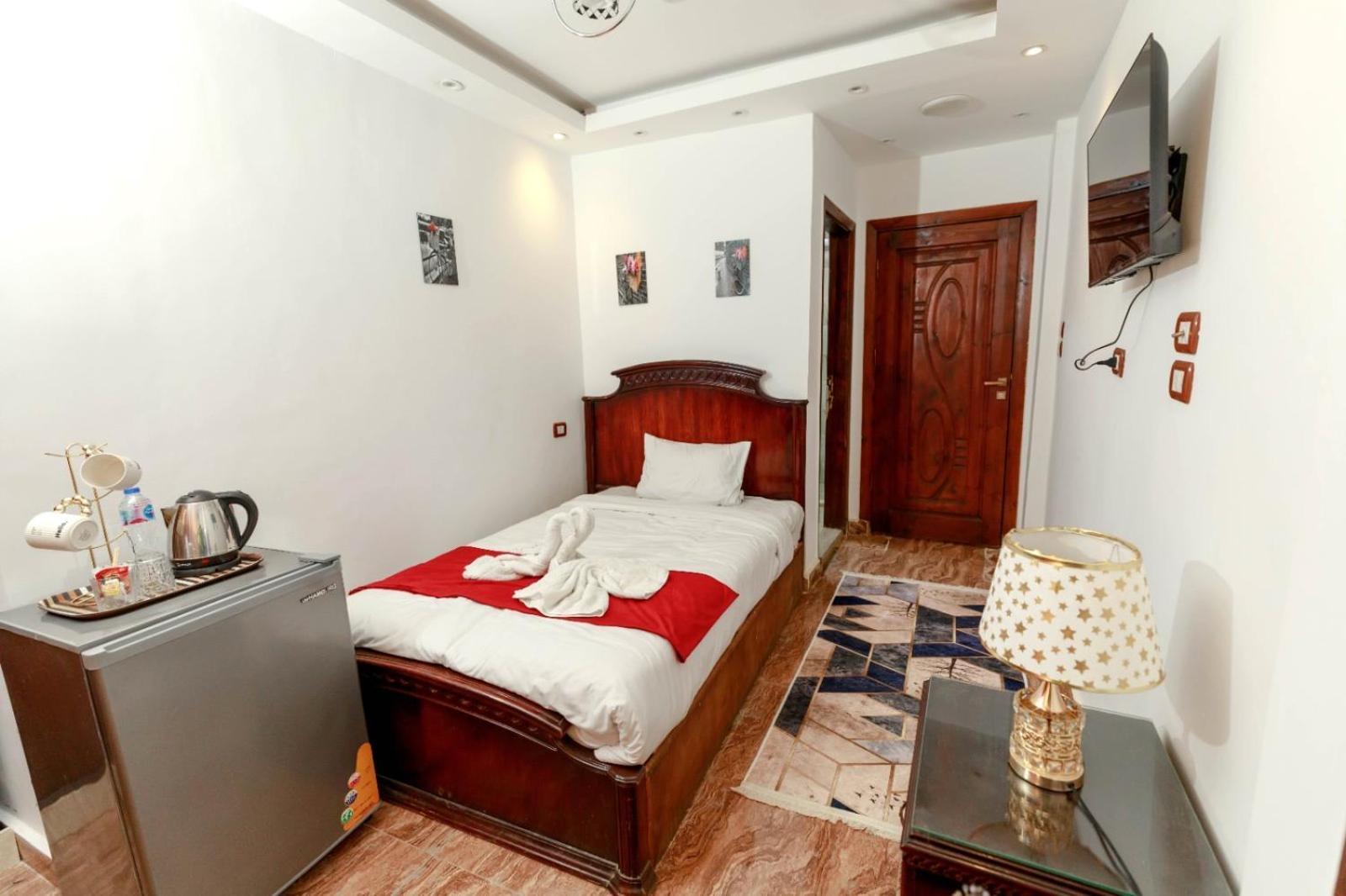 Kafret el-Gabal Middle East Pyramids Hotel מראה חיצוני תמונה